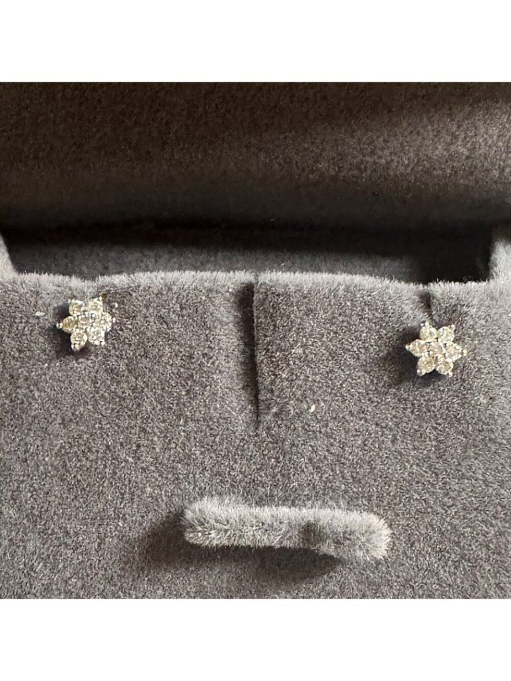 Mejuri Diamond Flower Studs 14k White Gold 0.2 ct Natural Diamonds 6mm - Picture 4 of 6